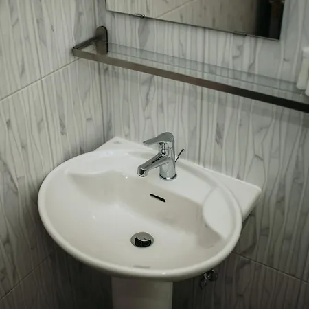 Five Keys Apartment *